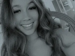 MarieeMariee  live sex cam