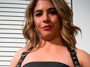 KendallK1  live sex cam