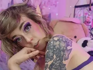 Riley_Cyriis  live sex cam