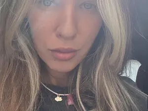 Bembi  live sex cam