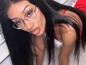 RhileyLove  live sex cam