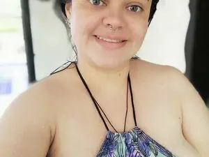 Aliciaking1  live sex cam