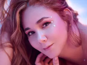 T_A_R_A  live sex cam