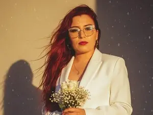Allisonmt72  live sex cam
