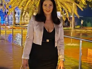 Playful_Issa  live sex cam