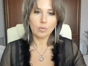 Ms_Sirena_UK  live sex cam