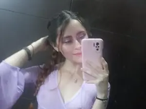 Julie_autmn_  live sex cam