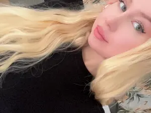 British_Cutie  live sex cam