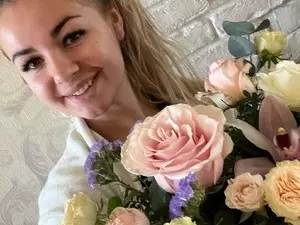 Meganwantyou  live sex cam