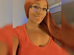 LanaLavaXXX  live sex cam