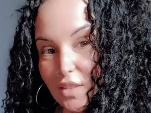 SierraQuinn  live sex cam