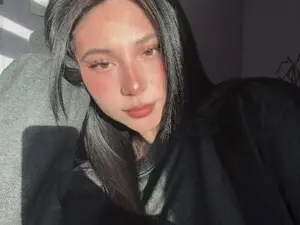 Maddiesweet  live sex cam
