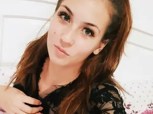 LennaSparkle  live sex cam