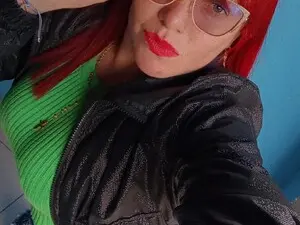 Carolinhe_  live sex cam