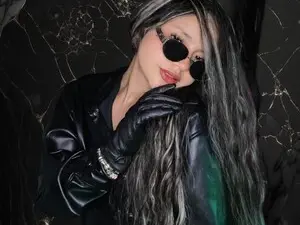 Kate_froz  live sex cam