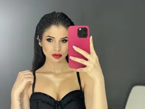 KiraVixen69  live sex cam