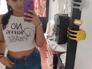 NicolleRouse  live sex cam