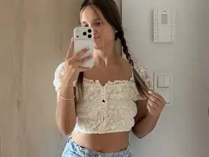 SexyEmily69  live sex cam