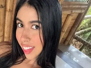 ChanellyMyers  live sex cam