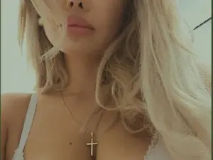 NaomiNasssh  live sex cam