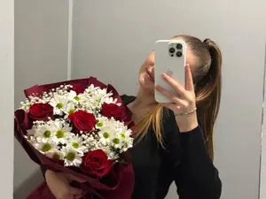 Sonia_foxxx_  live sex cam