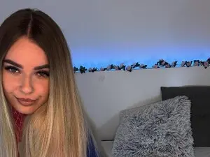 LunaSpark  live sex cam