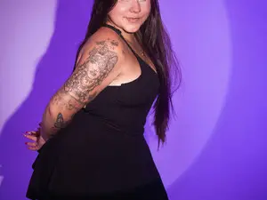 April_Gray  live sex cam