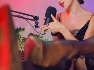 AddictsQueen  live sex cam