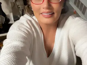 KayleeLane  live sex cam