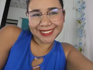 Diamond_lucy83  live sex cam