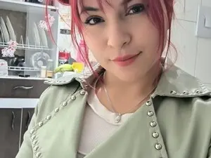Katieskake25  live sex cam
