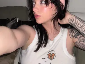 DevereuxQ  live sex cam