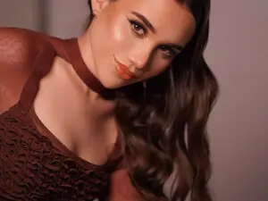 Sabrinarey  live sex cam