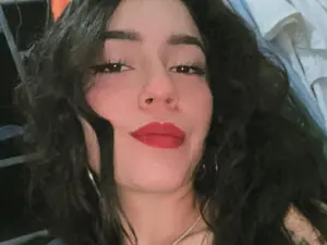 Brattiputty  live sex cam