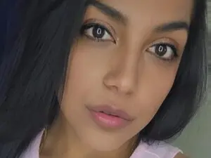 MidnightMaya  live sex cam