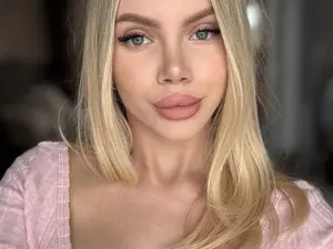 YvonnaOne  live sex cam