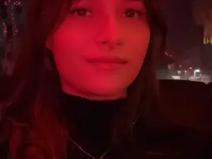 Bonnybom  live sex cam