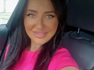 MaddieStar  live sex cam