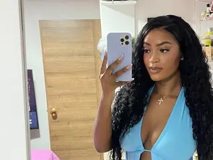 Nicoleparker1  live sex cam