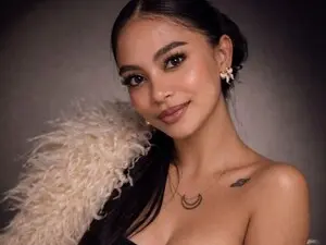 Abynanami  live sex cam