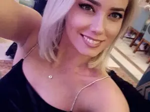 AngelFace4you  live sex cam