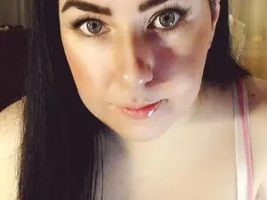 Bigtits_girl  live sex cam
