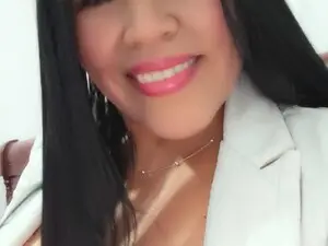 AgathaPember  live sex cam