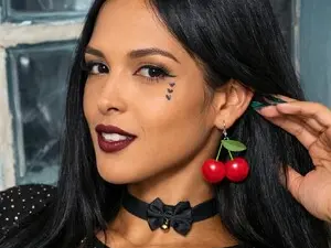 Fruttitas  live sex cam