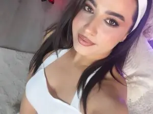 AliceVergara  live sex cam
