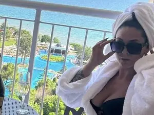 NicoleKatee  live sex cam