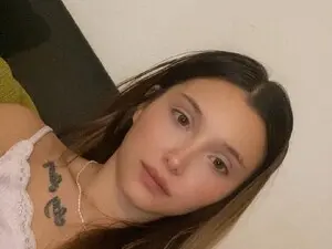 Sweet_Lola  live sex cam