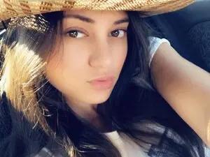 Malatigirl21  live sex cam