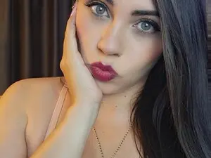 NATURALTITS28  live sex cam