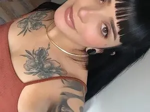Hibridaaa20  live sex cam